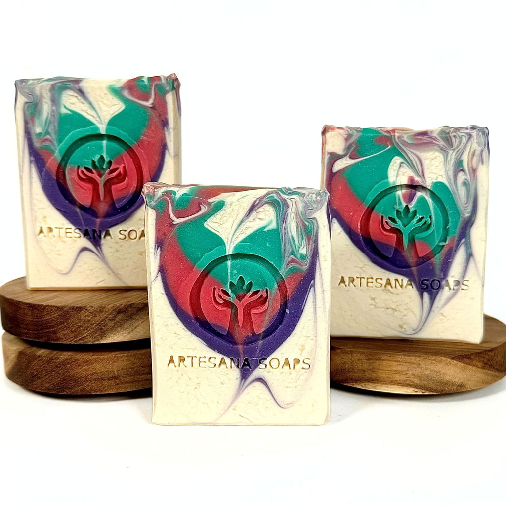 Gettin' Figgy handmade artisan soap bar by Artesana Soaps, scented with caramelized fig, warm spices and woods.