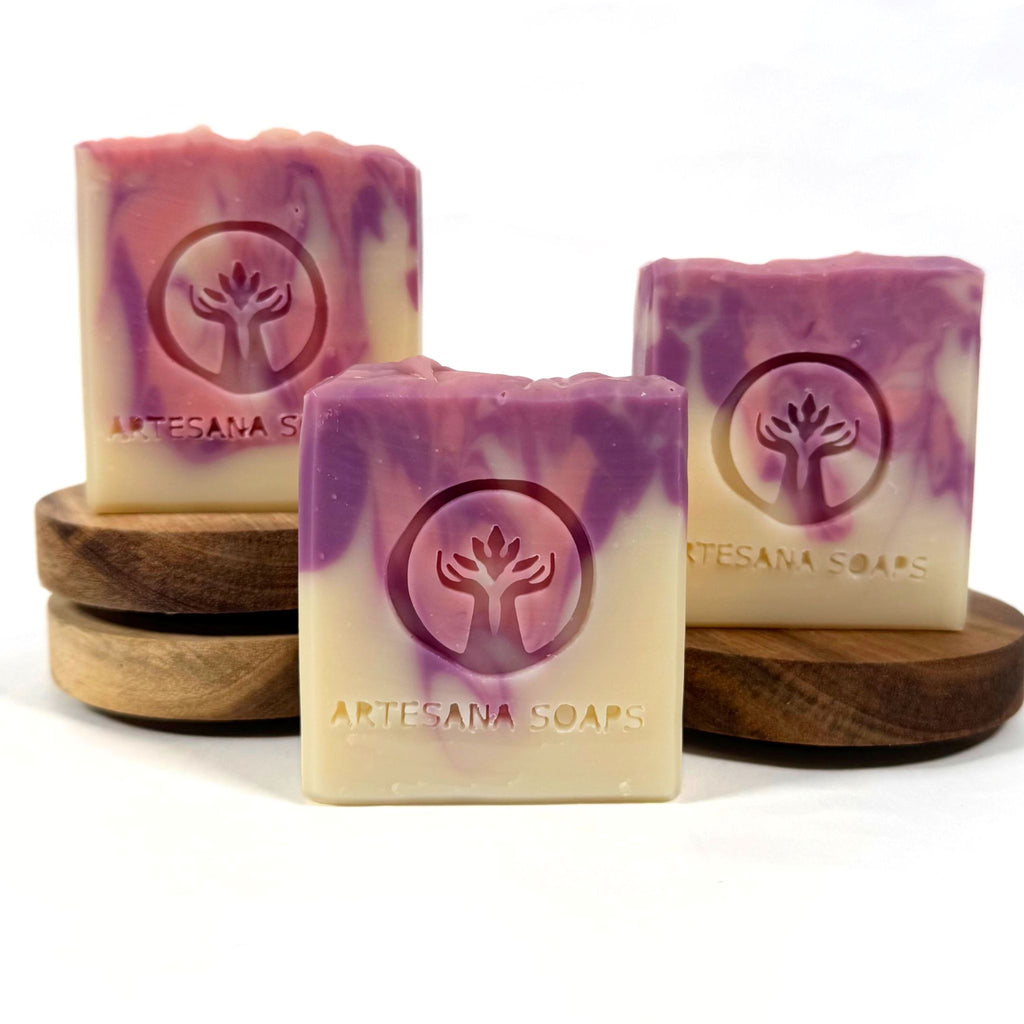 Handmade Lavender Facial Soap Bar with lavender essential oil by Artesana Soaps, for everyday facial cleansing.